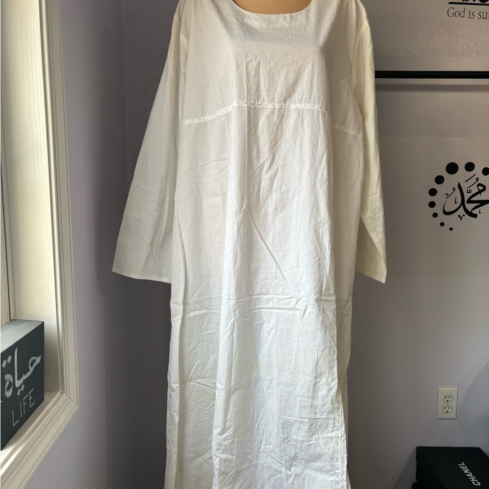 Chic White Long Sleeve Dress